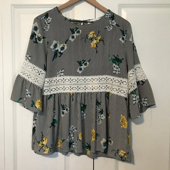 Alice Blue Tops - {Alice Blue} Floral Striped Blouse - Medum